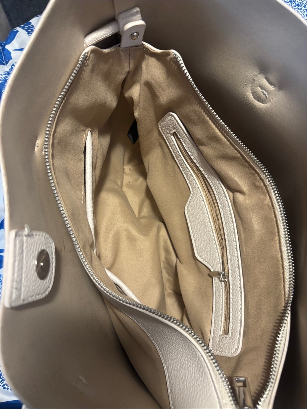 Source Unknown Cream Pebbled Drawstring Tote - Picture 3 of 4
